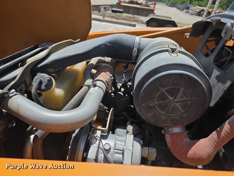 image for item EF3672 2013 Case 580 Super M backhoe