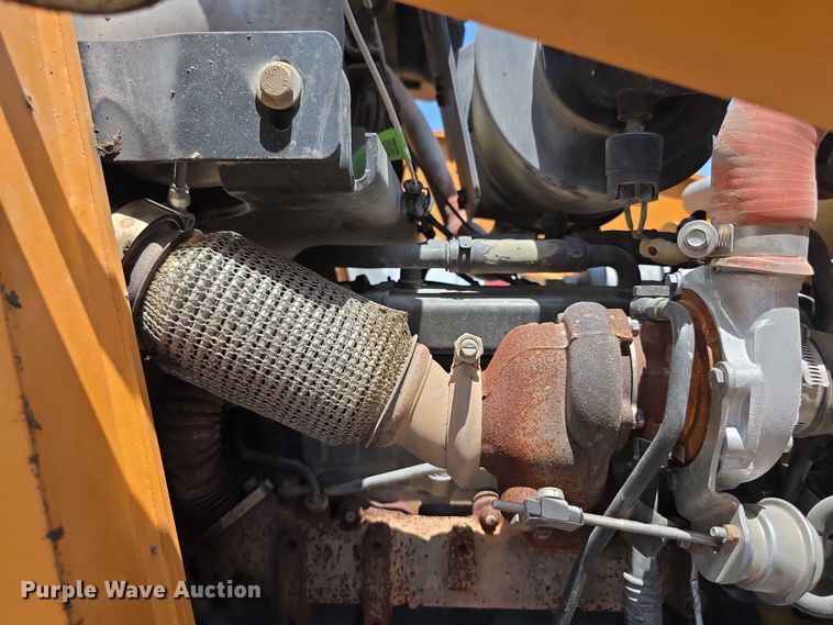 image for item EF3672 2013 Case 580 Super M backhoe