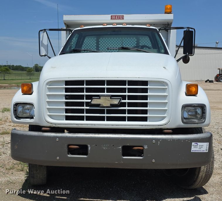 image for item EF3673 1999 Chevrolet C6500 dump flatbed truck