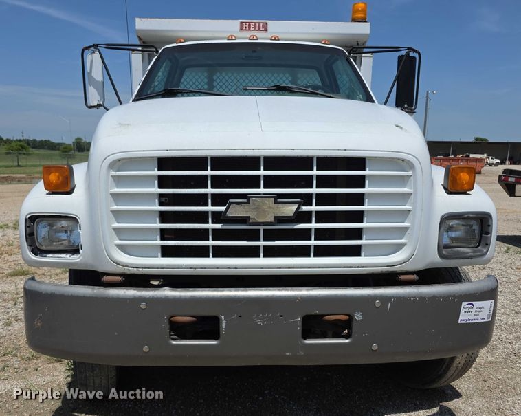 image for item EF3673 1999 Chevrolet C6500 dump flatbed truck