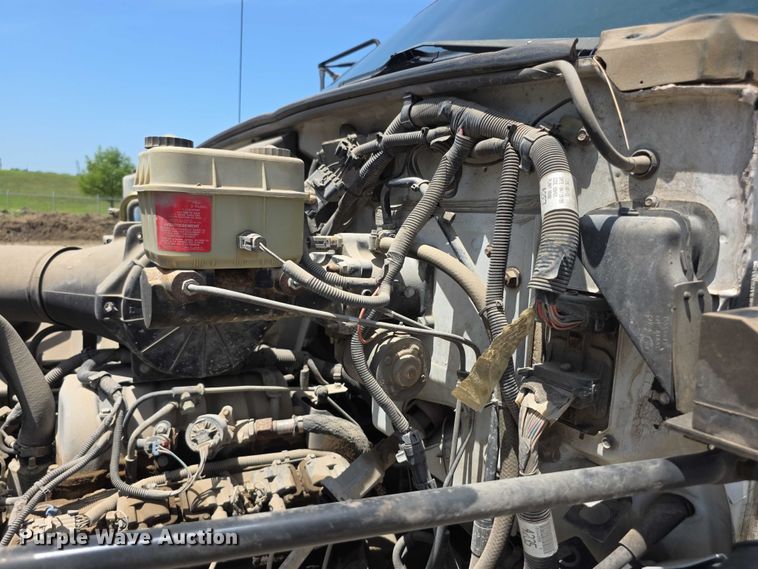 image for item EF3673 1999 Chevrolet C6500 dump flatbed truck