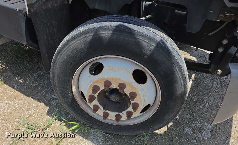 image for item EF3673 1999 Chevrolet C6500 dump flatbed truck