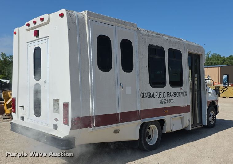 image for item EF3674 2010 Ford E350 Super Duty shuttle bus