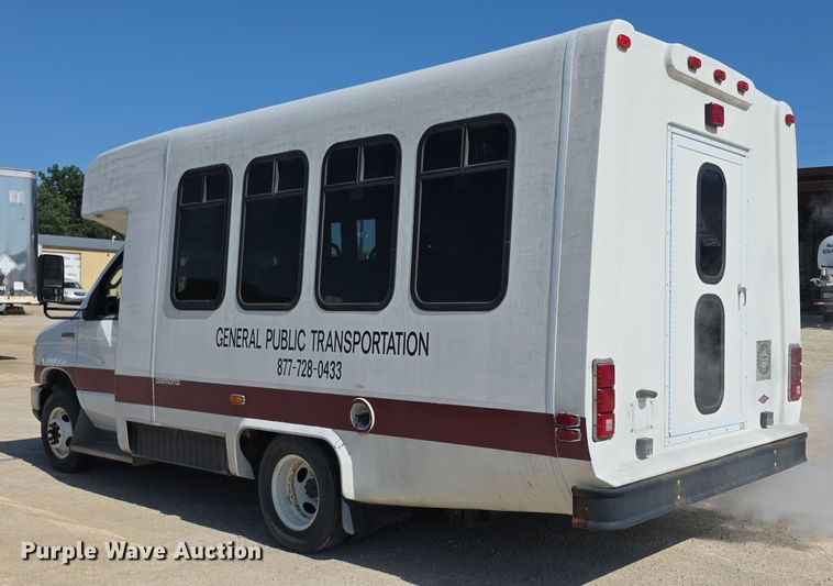 image for item EF3674 2010 Ford E350 Super Duty shuttle bus