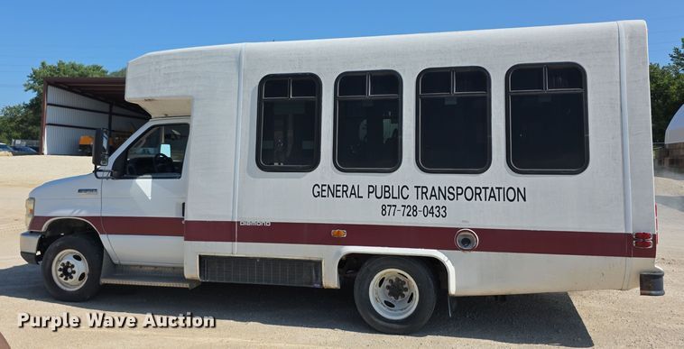 image for item EF3674 2010 Ford E350 Super Duty shuttle bus