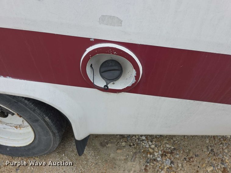 image for item EF3674 2010 Ford E350 Super Duty shuttle bus