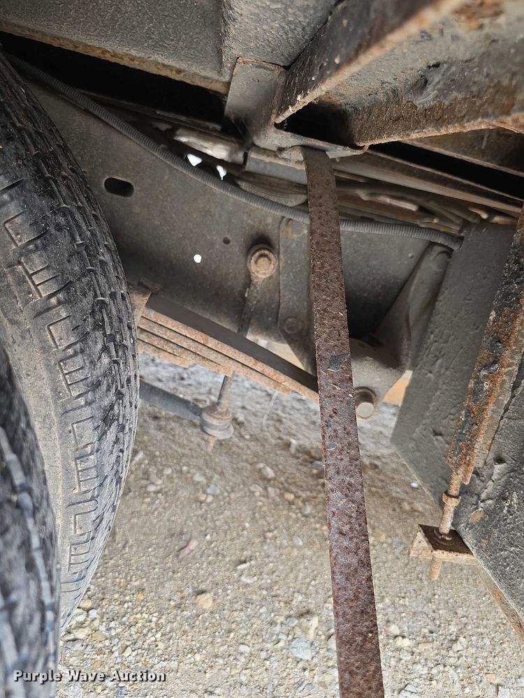 image for item EF3674 2010 Ford E350 Super Duty shuttle bus