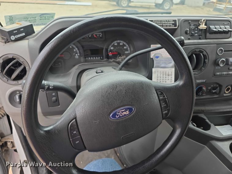 image for item EF3674 2010 Ford E350 Super Duty shuttle bus