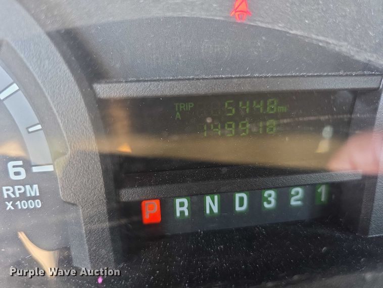 image for item EF3674 2010 Ford E350 Super Duty shuttle bus