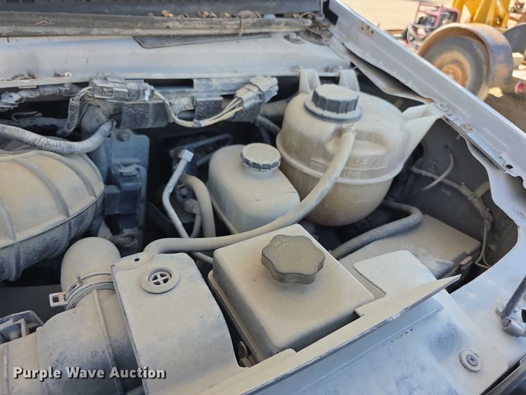 image for item EF3674 2010 Ford E350 Super Duty shuttle bus