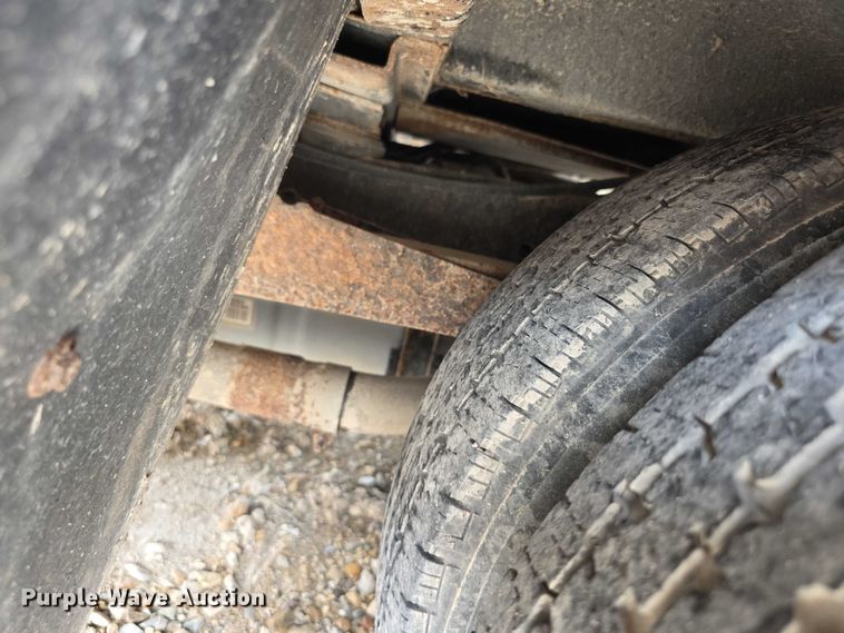 image for item EF3674 2010 Ford E350 Super Duty shuttle bus