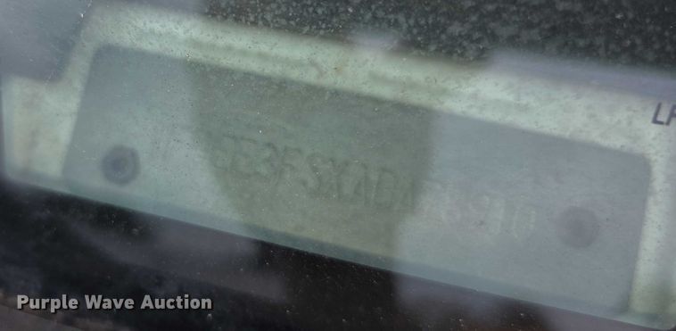 image for item EF3674 2010 Ford E350 Super Duty shuttle bus