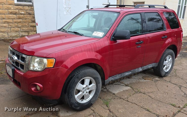 image for item EF3699 2010 Ford Escape XLT SUV