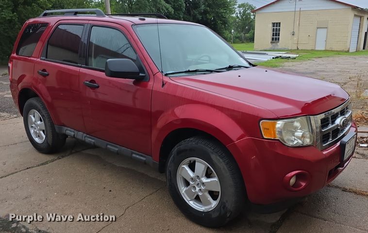 image for item EF3699 2010 Ford Escape XLT SUV