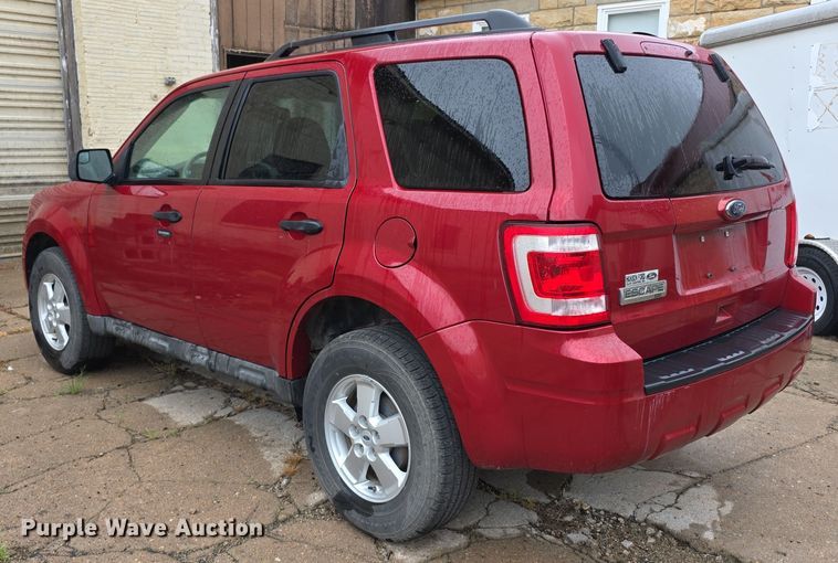 image for item EF3699 2010 Ford Escape XLT SUV