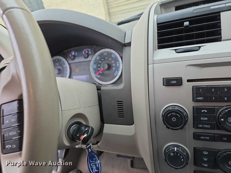 image for item EF3699 2010 Ford Escape XLT SUV