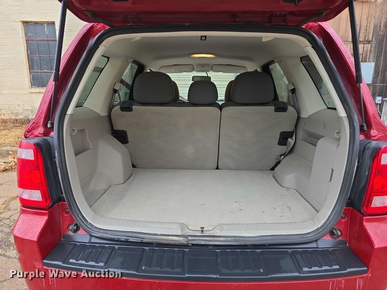 image for item EF3699 2010 Ford Escape XLT SUV