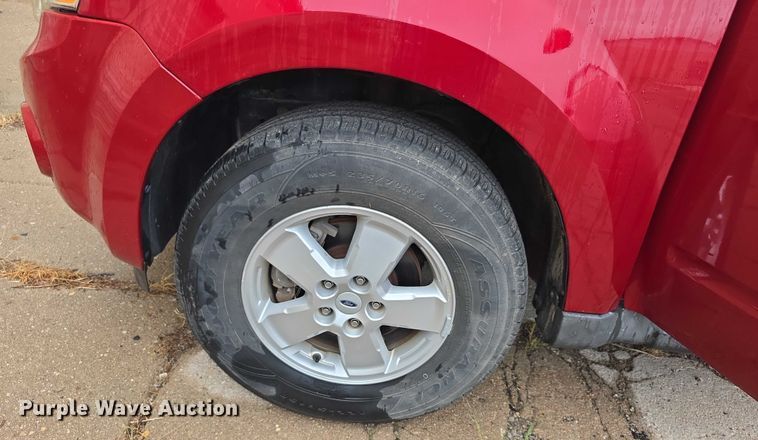 image for item EF3699 2010 Ford Escape XLT SUV
