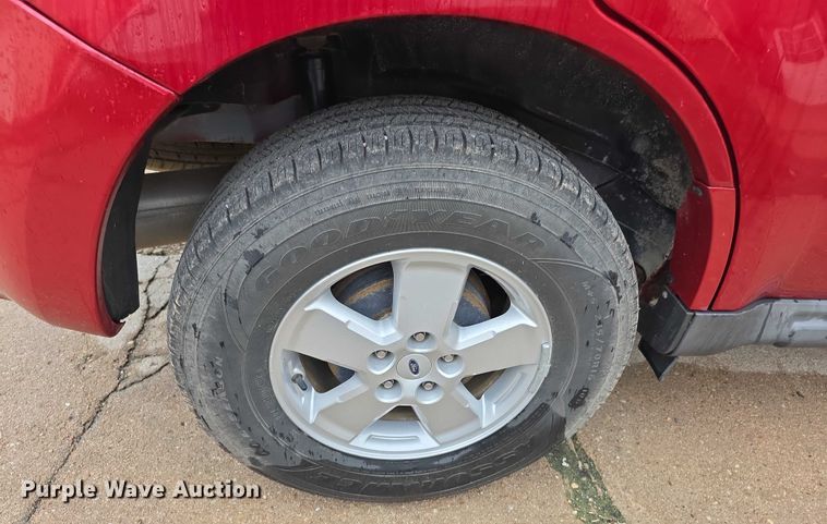 image for item EF3699 2010 Ford Escape XLT SUV