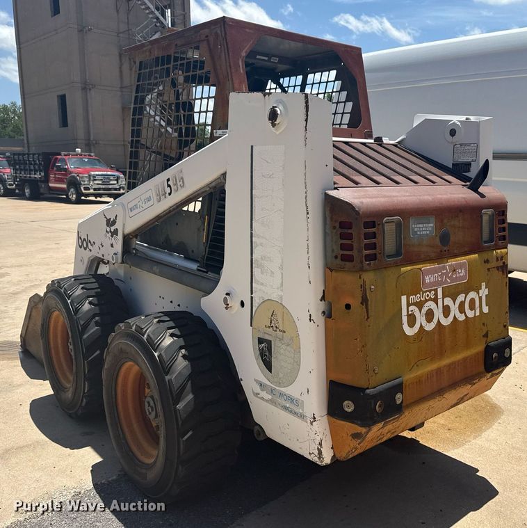 image for item EG8129 1994 Bobcat 853 MACH skid steer loader
