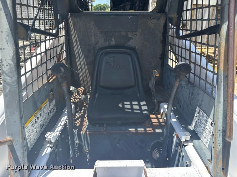 image for item EG8129 1994 Bobcat 853 MACH skid steer loader