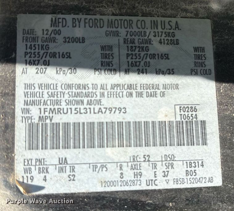 image for item EG8136 2001 Ford Expedition XLT SUV