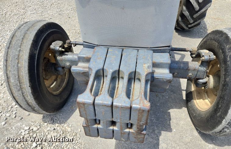 image for item EG8148 New Holland 3930 tractor