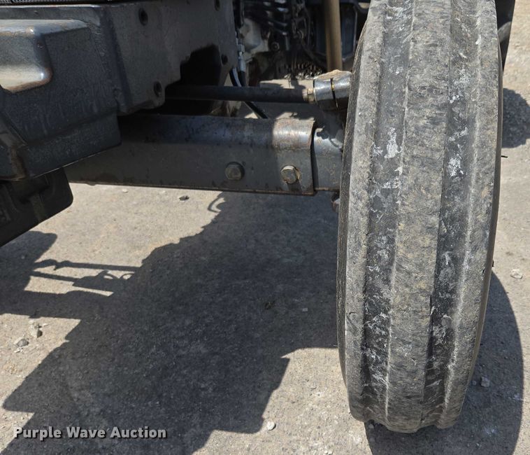 image for item EG8148 New Holland 3930 tractor