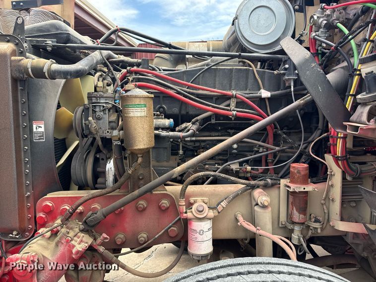 image for item EG8164 2007 Freightliner FLD120 semi truck