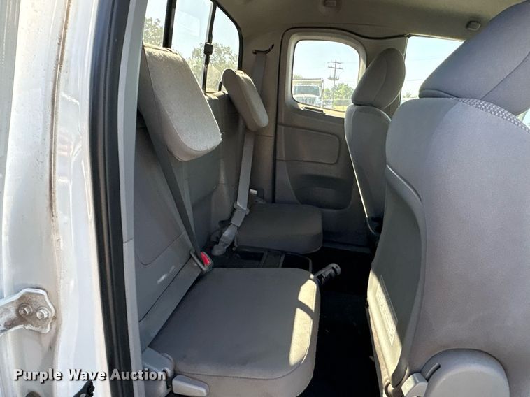 image for item EG8558 2015 Toyota Tacoma Access Cab pickup truck