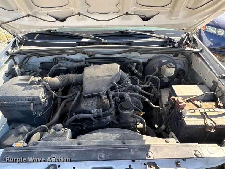 image for item EG8558 2015 Toyota Tacoma Access Cab pickup truck