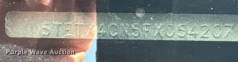 image for item EG8558 2015 Toyota Tacoma Access Cab pickup truck