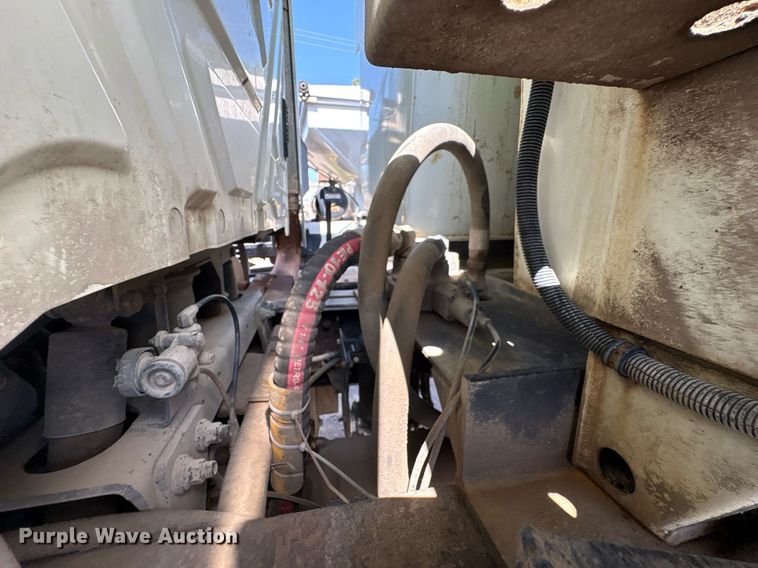 image for item EG8560 2012 International 7600 dump truck