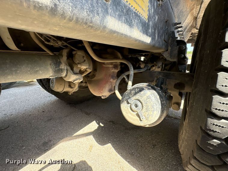 image for item EG8560 2012 International 7600 dump truck