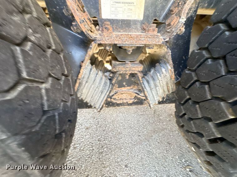 image for item EG8560 2012 International 7600 dump truck