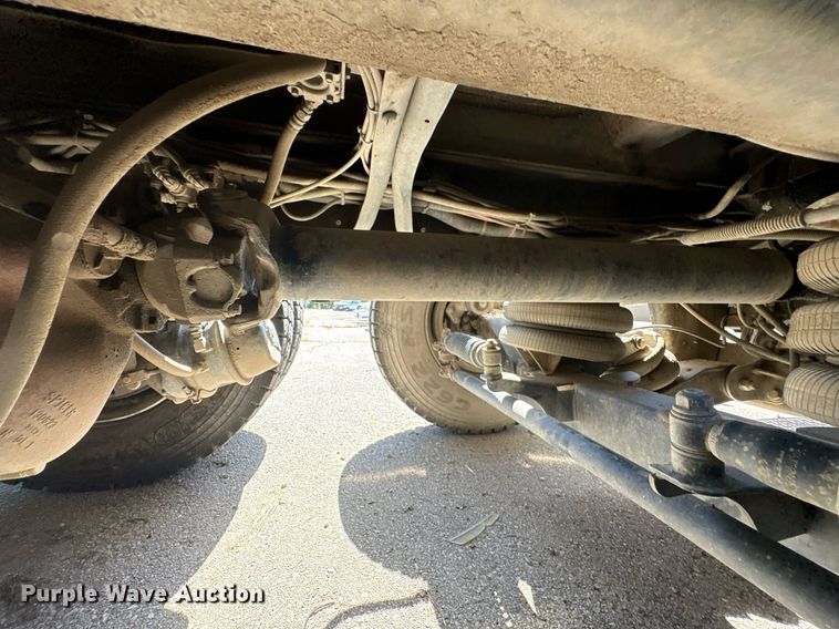 image for item EG8560 2012 International 7600 dump truck