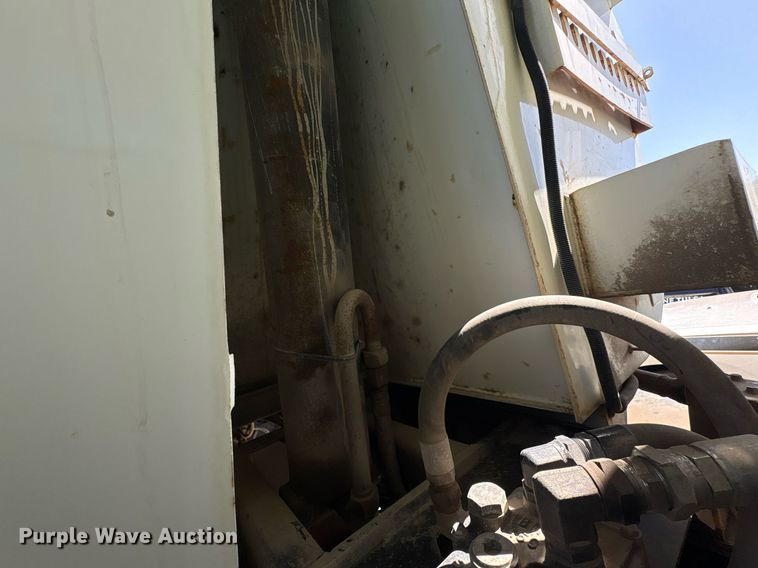 image for item EG8560 2012 International 7600 dump truck