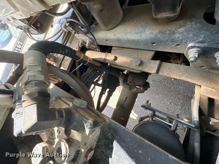 image for item EG8560 2012 International 7600 dump truck