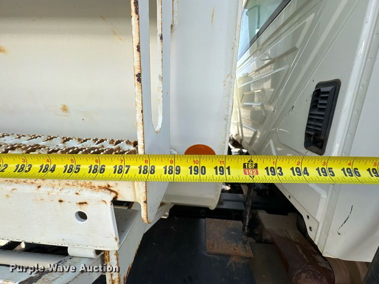 image for item EG8560 2012 International 7600 dump truck