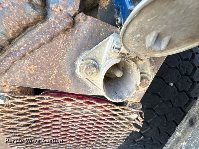 image for item EG8560 2012 International 7600 dump truck