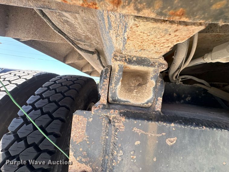 image for item EG8560 2012 International 7600 dump truck