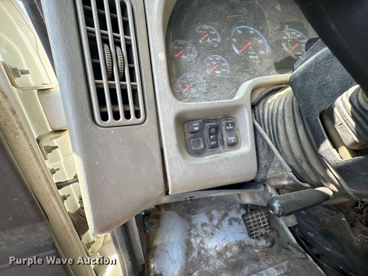 image for item EG8560 2012 International 7600 dump truck