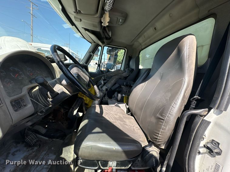 image for item EG8560 2012 International 7600 dump truck