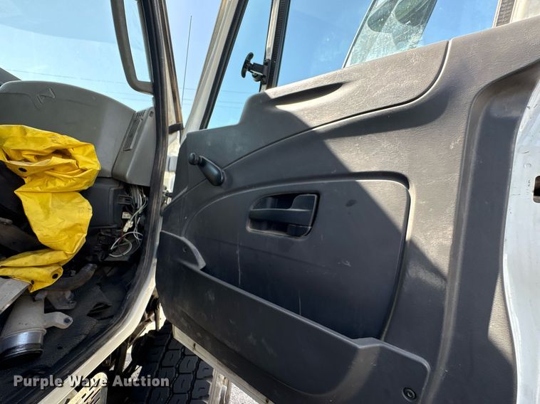 image for item EG8560 2012 International 7600 dump truck