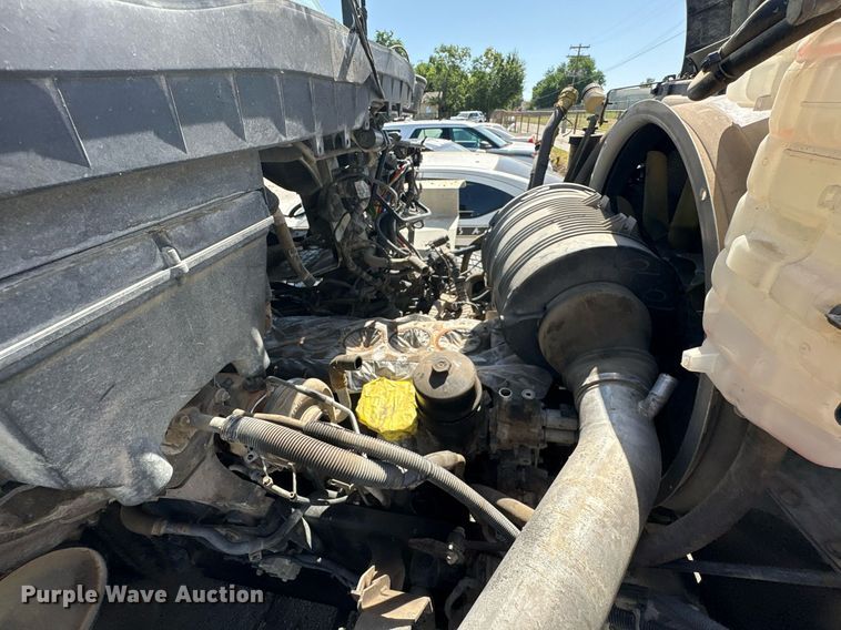 image for item EG8560 2012 International 7600 dump truck