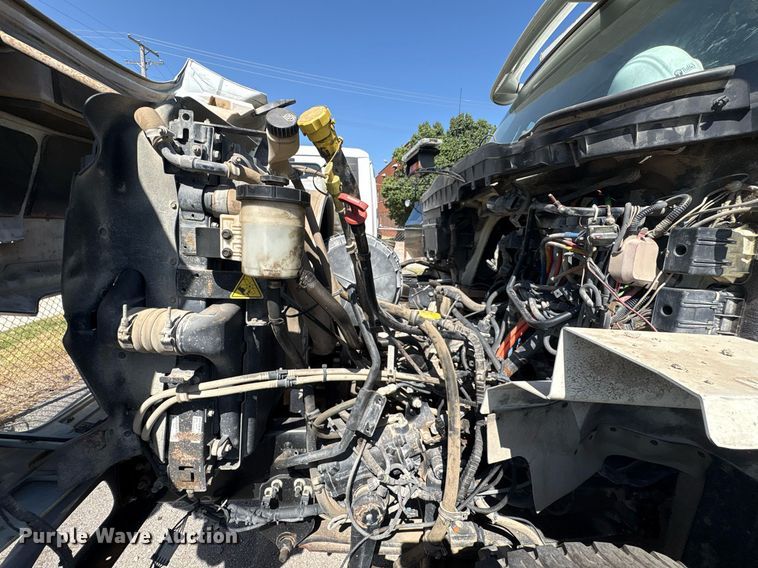 image for item EG8560 2012 International 7600 dump truck