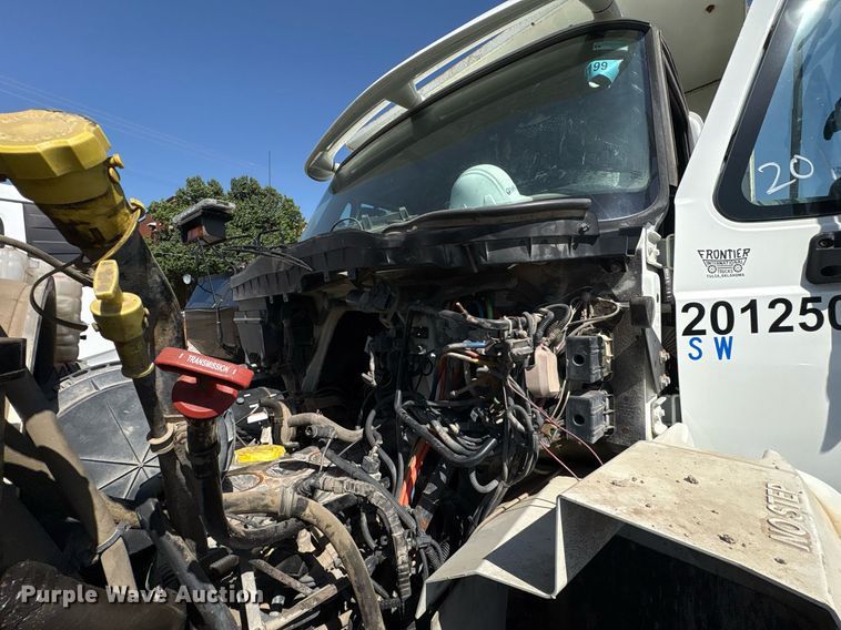 image for item EG8560 2012 International 7600 dump truck