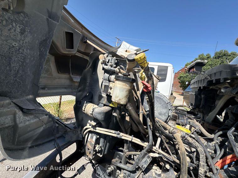 image for item EG8560 2012 International 7600 dump truck