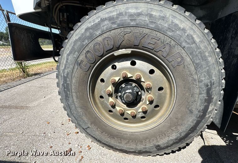 image for item EG8560 2012 International 7600 dump truck