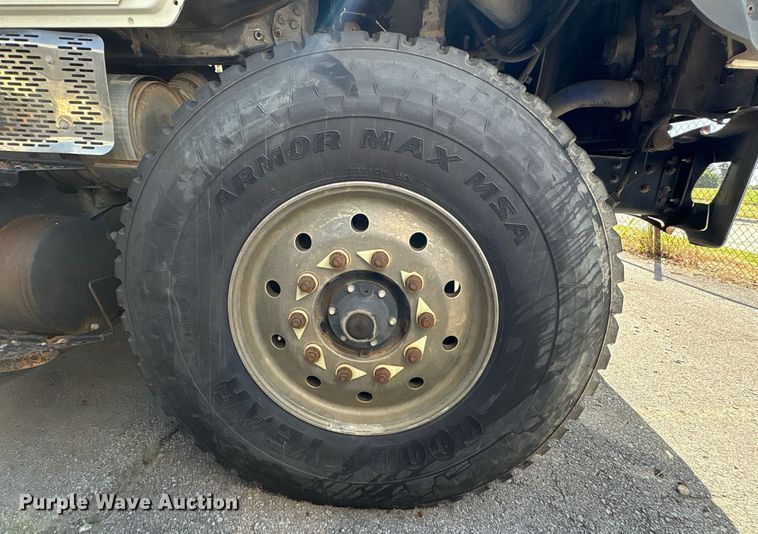 image for item EG8560 2012 International 7600 dump truck